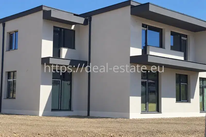 House in Blagoevgrad, Elenovo 2