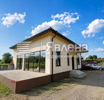 Photo 2 — Detached house with 2 bedrooms and large veranda in Bozhurishte