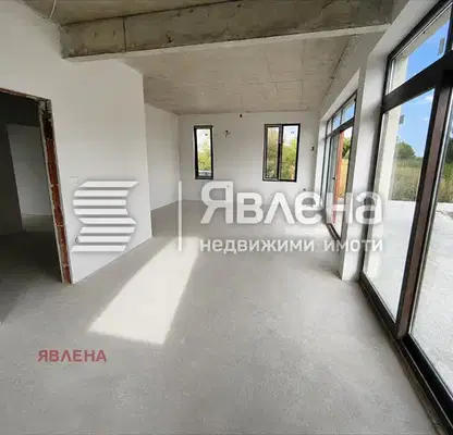 Photo 4 — Detached house with 2 bedrooms and large veranda in Bozhurishte