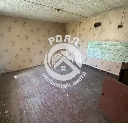 Снимка 5 — Къща с 5 стаи и голям двор в гр. Брезово, обл. Пловдив