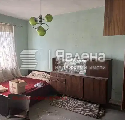 Снимка 3 — Двуетажна къща с гараж в кв. Лозово, Бургас