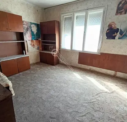 Photo 4 — 3-room house in Byala Cherkva with large yard