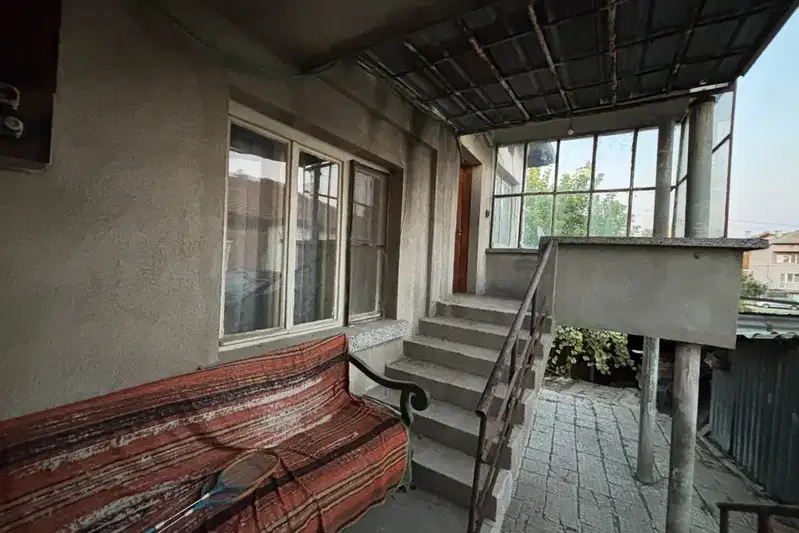 House with 3 levels and large yard in Chirpan, Stara Zagora region