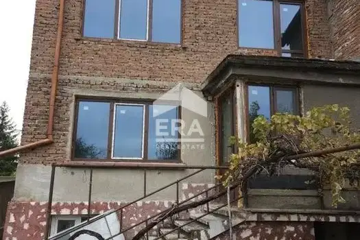 Two-storey house with yard in Chernokonevo district, Dimitrovgrad
