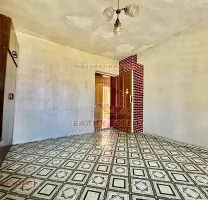 Photo 3 — One-storey house with 3 rooms in Center, Dobrich