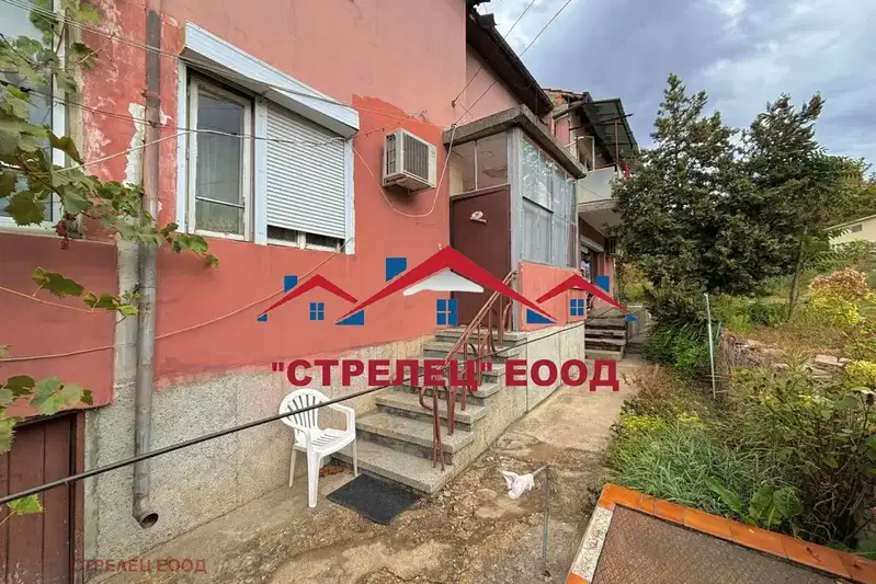 House in Dobrich, Energorazpredelenie