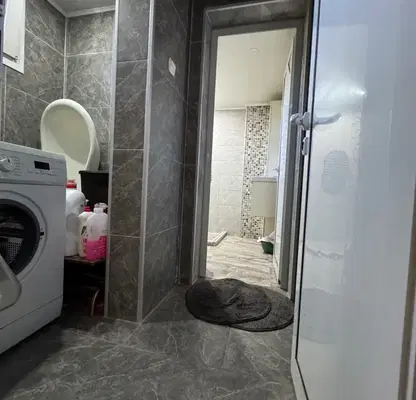 Photo 3 — House with 4 bedrooms in the center of Dolni Chiflik with yard