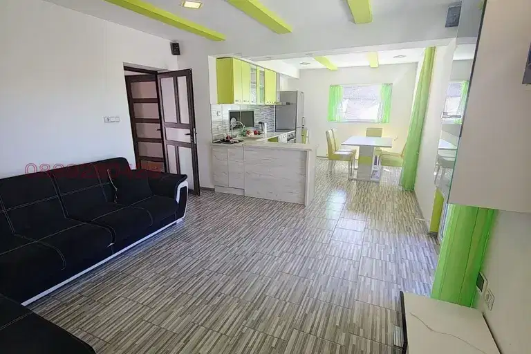 Two-storey house with yard and summer kitchen in Dupnitsa