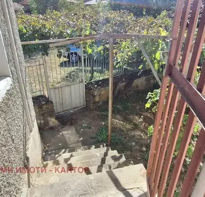 Photo 4 — House with 3 dka yard in Rukhovtsi village, Veliko Tarnovo region