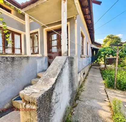 Photo 2 — Brick house with 4 rooms and large yard in General Toshevo