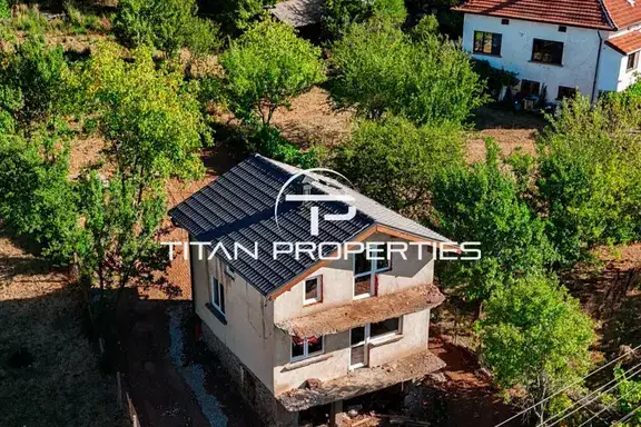 Two-storey house with yard in the town of Godech, Sofia region