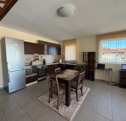 Photo 4 — One-story house with 4 bedrooms in Kableshkovo with yard