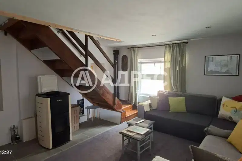 Two-storey house with yard and summer kitchen in Karlovo