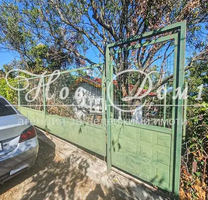 Photo 3 — 3-room house with large yard in Zlatni Pyasatsi resort, Varna