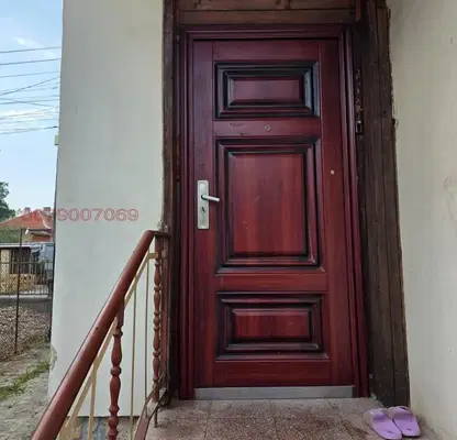 Снимка 4 — Къща с 2 постройки в центъра на Костинброд на ъглов парцел