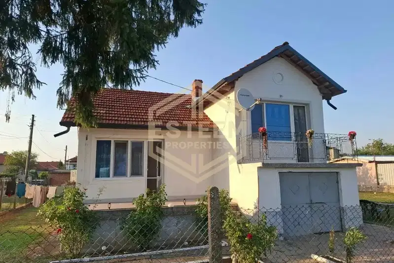 House with 2 bedrooms and large terrace in Marten, Ruse region