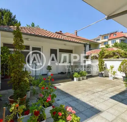 Photo 4 — Two houses with a shop and yard in the centre of Nesebar