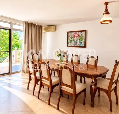 Photo 4 — Two-storey house with 4 bedrooms and sea view in Nesebar