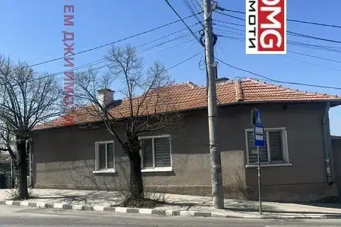 House in Novi Iskyr
