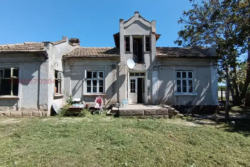 2-room house in Mirovtsi village, Shumen region