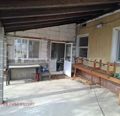 Снимка 4 — Самостоятелна къща с двор в село Селановци, област Враца
