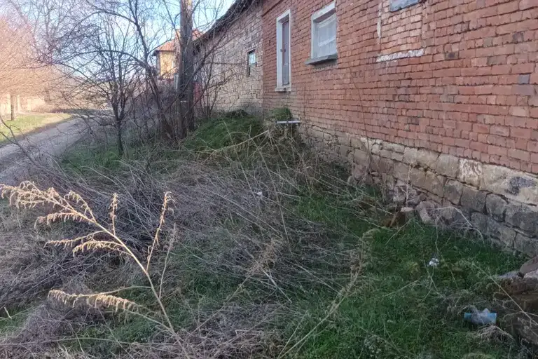 House 170 sq m in Pavlikeni with yard and parking