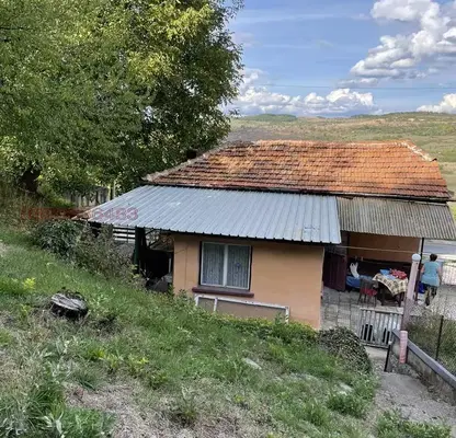 Снимка 3 — Къща в Перник, Бела вода