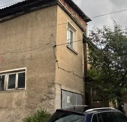 Снимка 2 — Къща в Перник, Църква