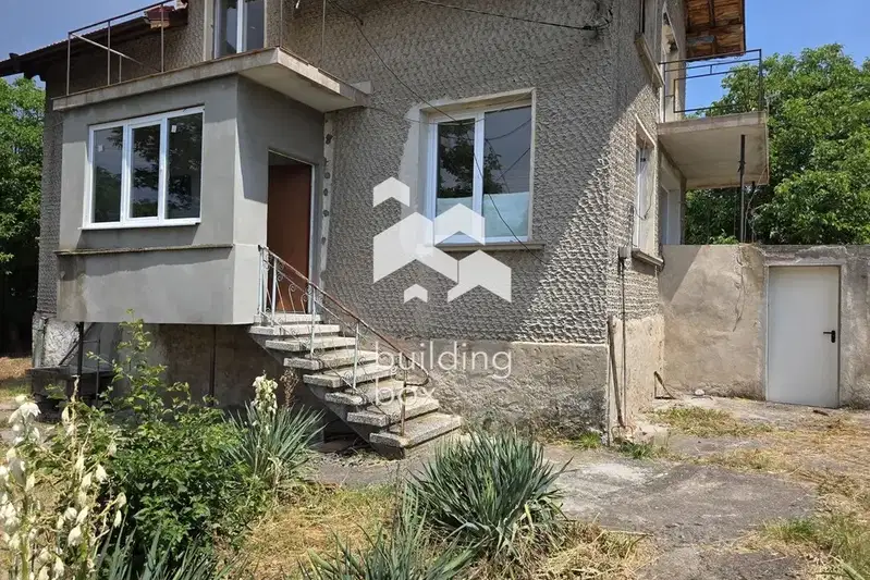 Two-storey house with large yard in Klepalo, Pernik