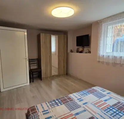 Photo 3 — Multi-family house with three floors and yard in Klepalo, Pernik