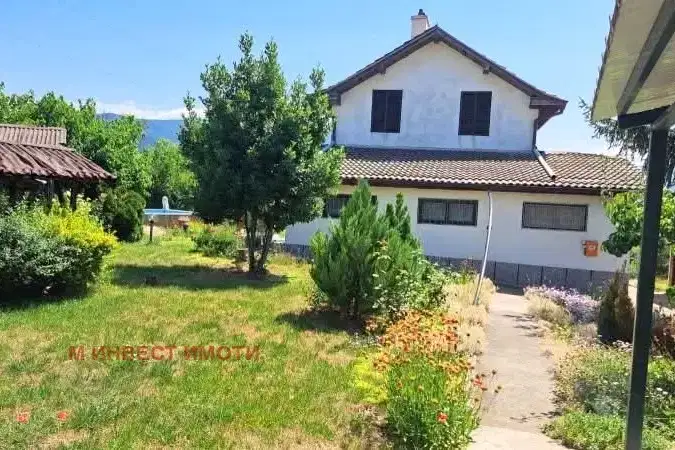 3-room house with pool in Panov vrakh, Perushtitsa