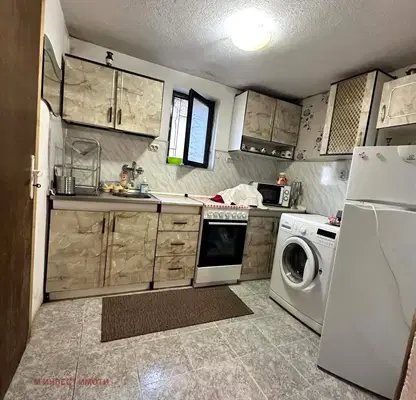 Photo 5 — 3-room house with pool in Panov vrakh, Perushtitsa