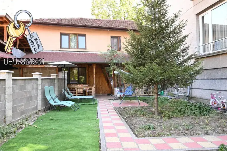 4-room house in Ideal Center, Pleven with yard