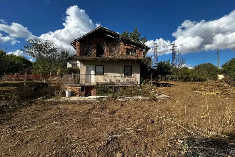 House in Pleven, Strajata