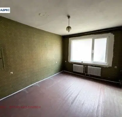 Photo 4 — Spacious two-storey house with garages in Shirok Tsentar, Pleven