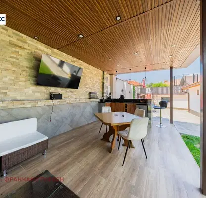 Photo 2 — Detached house with 5 bedrooms in Storgozia, Pleven
