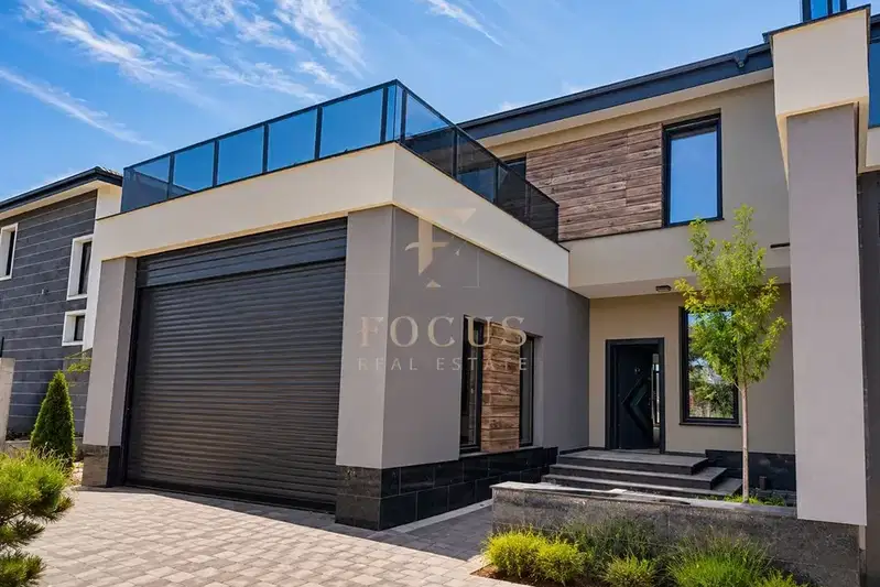 Two-storey house with garage in Belomorski, Plovdiv