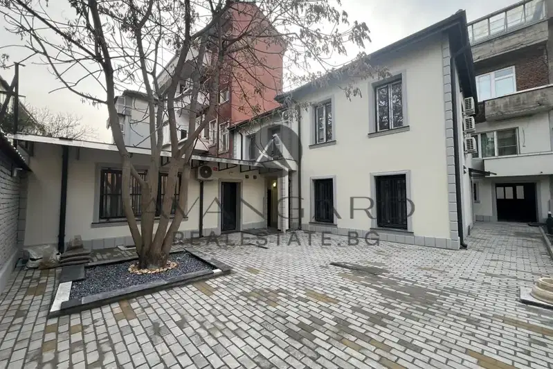 House in Plovdiv, Centyr