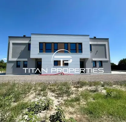 Photo 3 — House in Plovdiv, Komatevo