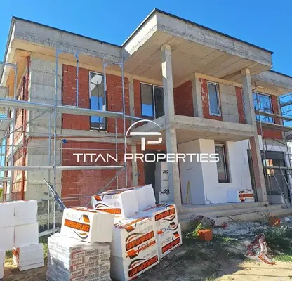Photo 2 — House in Plovdiv, Komatevo