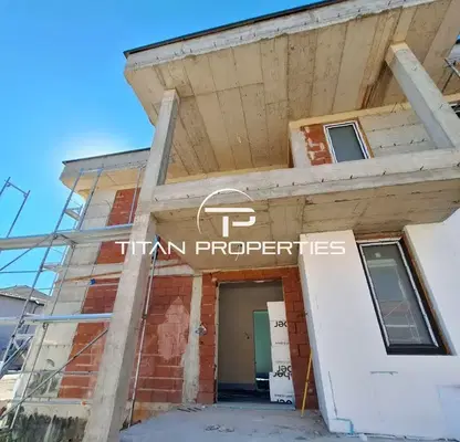 Photo 3 — House in Plovdiv, Komatevo