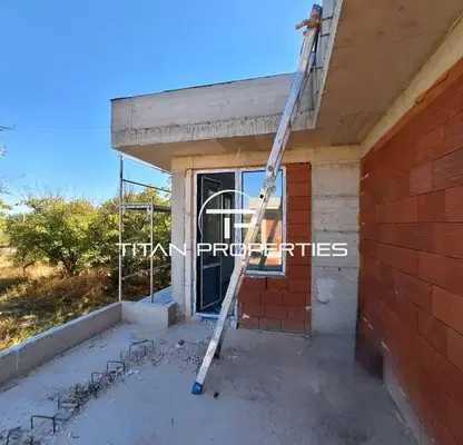 Photo 3 — House in Plovdiv, Komatevo