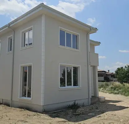 Photo 3 — New 5-room house with yard in Yuzhna Daga, Plovdiv