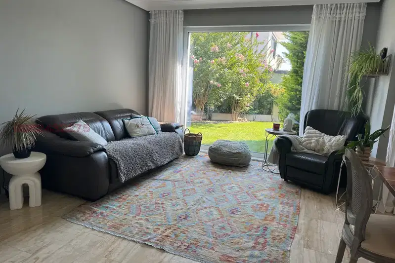 Two-storey house with 3 rooms in Pomorie, Kosharite area