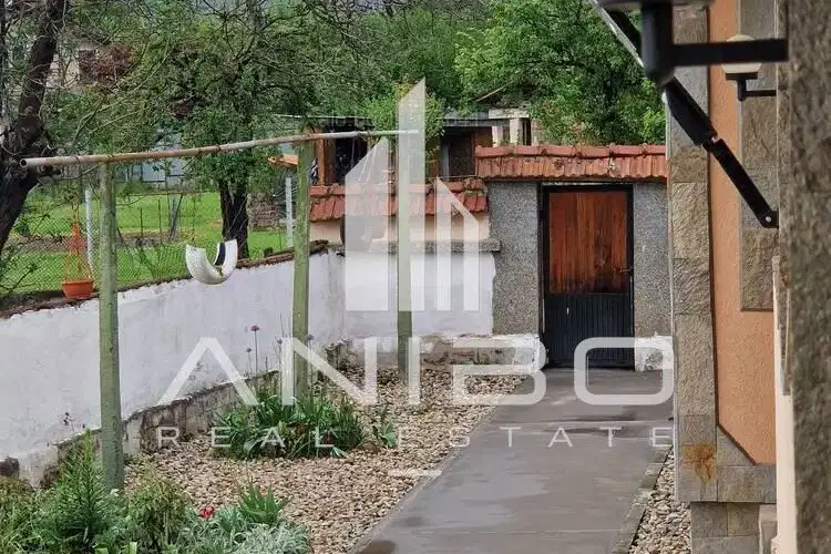 6-room house with yard in Pravets, Sofia region
