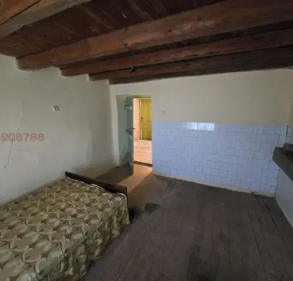Photo 4 — 6-room house in Debar district, Parvomay with yard