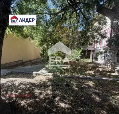 Photo 2 — House with 2 rooms and yard in the centre of Ruse
