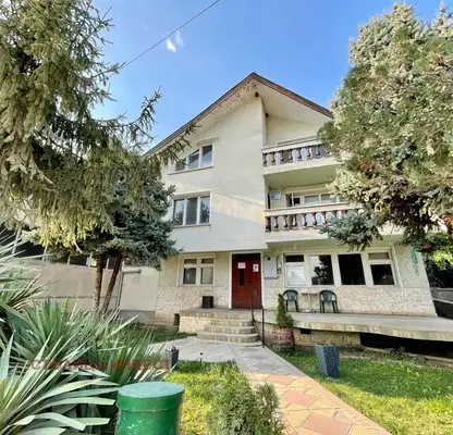 Photo 3 — Three-storey house with pool in Sredna kula, Ruse