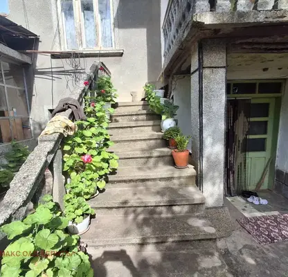 Photo 2 — House in Veliko Tyrnovo, Alekovo