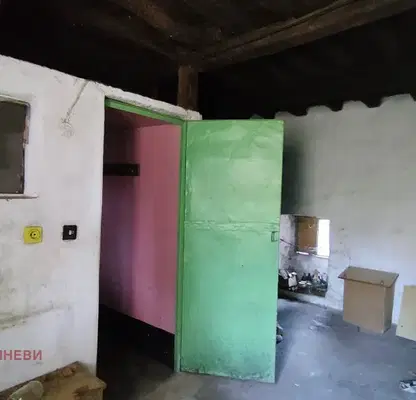 Photo 4 — Two-storey house with 4 rooms in Arnautito village, Stara Zagora region